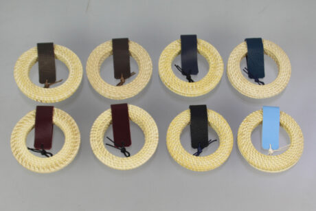 Sehnenring aus Rattan 13 cm mit Lederband